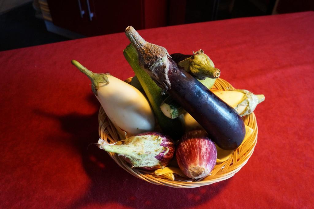 德夏酒店 Thénac 外观 照片